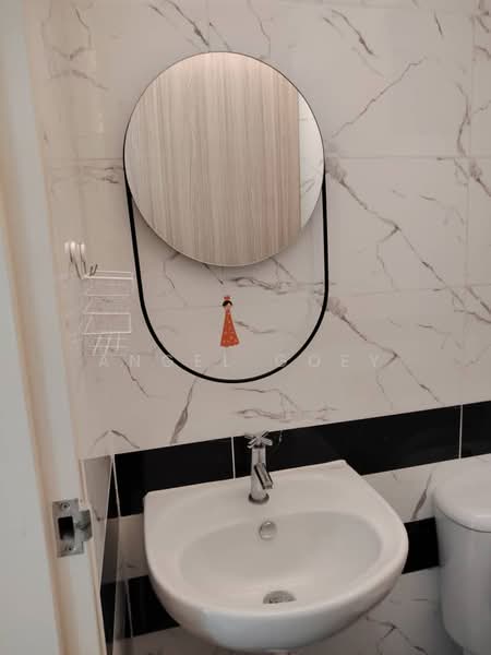 Condominium for Rent at QuayWest Residence - Angel Goey - Bathroom - PropertyGuru.com.my