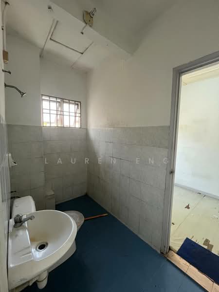 Bukit Rimau untuk Untuk Disewa - RM 1,500 /bulan, Feb 2026 - Bathroom - PropertyGuru.com.my