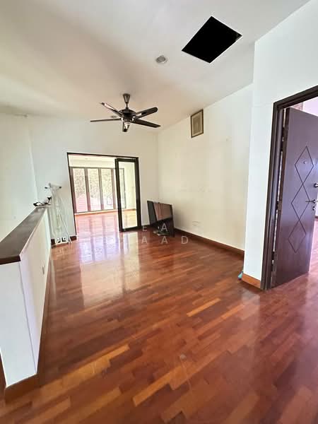 Semi-Detached House for Sale in Setia Alam (Selangor) - Sofea Md Saad - Living Room - PropertyGuru.com.my