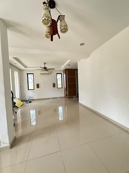 Semi-Detached House for Sale in Setia Alam (Selangor) - Sofea Md Saad - Living Room - PropertyGuru.com.my