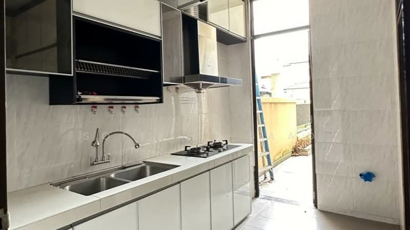 Semi-Detached House for Sale in Setia Alam (Selangor) - Sofea Md Saad - Kitchen - PropertyGuru.com.my