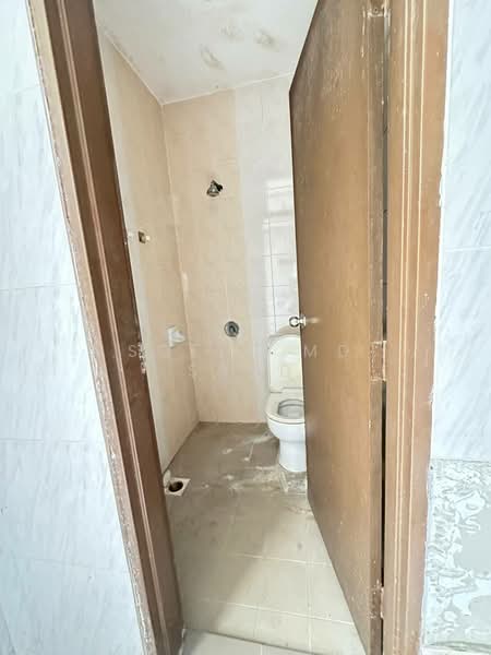 Semi-Detached House for Sale in Setia Alam (Selangor) - Sofea Md Saad - Bathroom - PropertyGuru.com.my