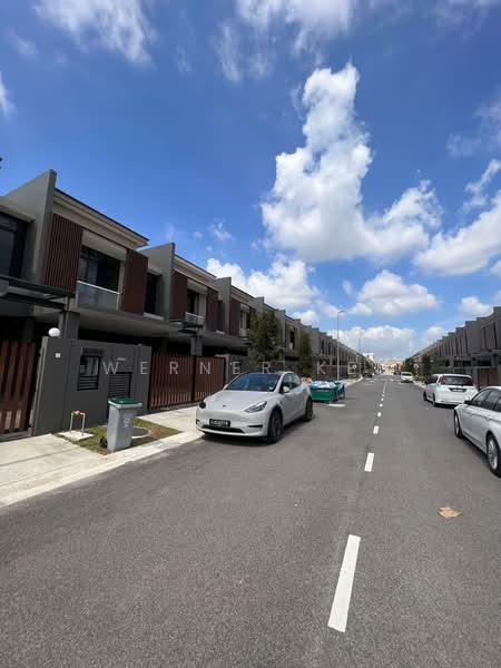 Aurora Resort Villas untuk Untuk Disewa - RM 7,000 /bulan, Mac 2026 - Exterior - PropertyGuru.com.my