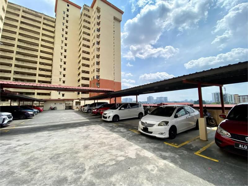 Apartment for Sale at Pangsapuri Sri Cempaka - Kamil Radzuan - Car Park - PropertyGuru.com.my