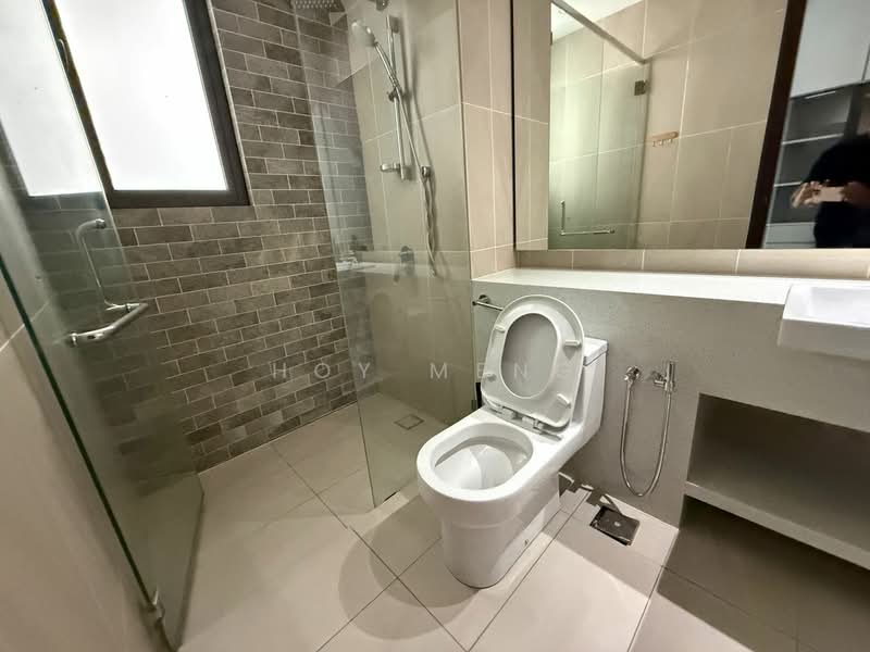 Condominium for Rent at Queens Residences Q2 @ Queens Waterfront - Hoy Meng - Bathroom - PropertyGuru.com.my