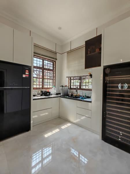 Bungalow for Rent in Bayan Lepas (Penang) - Jane Ang - Kitchen - PropertyGuru.com.my
