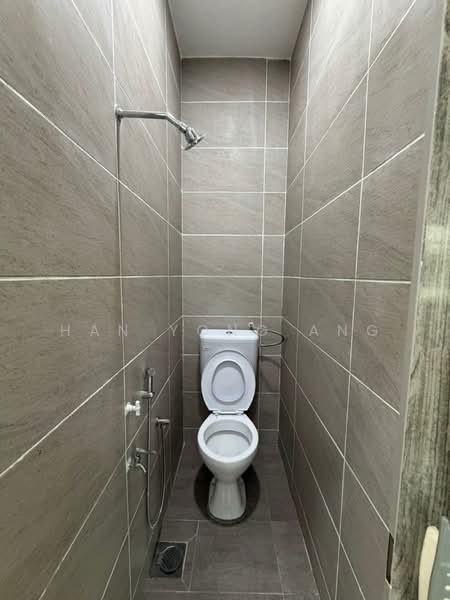 Flat for Sale at Taman Mutiara Rini - Han Yong Ang - Bathroom - PropertyGuru.com.my