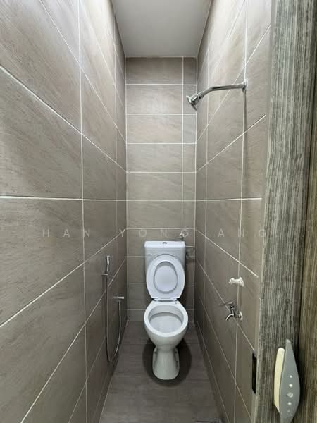Flat for Sale at Taman Mutiara Rini - Han Yong Ang - Bathroom - PropertyGuru.com.my