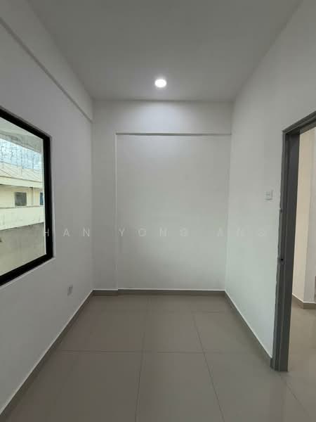 Flat for Sale at Taman Mutiara Rini - Han Yong Ang - Interior - PropertyGuru.com.my