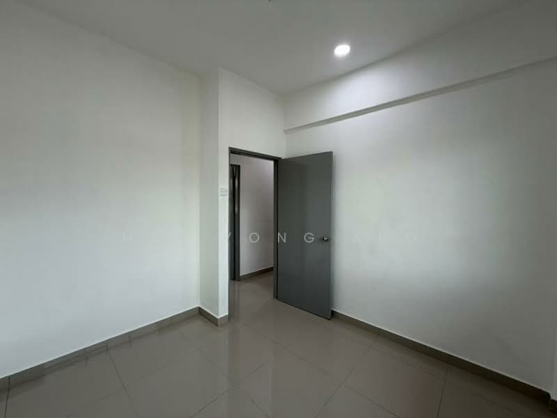 Flat for Sale at Taman Mutiara Rini - Han Yong Ang - Interior - PropertyGuru.com.my
