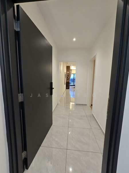 Service Residence for Sale at The Straits View DUO - Jason Teo - Entrance - PropertyGuru.com.my