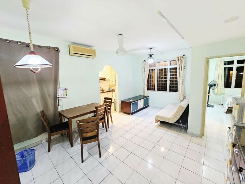 Condominium for Sale at Azuria Condominium - Edwin Ewe - Living Room - PropertyGuru.com.my