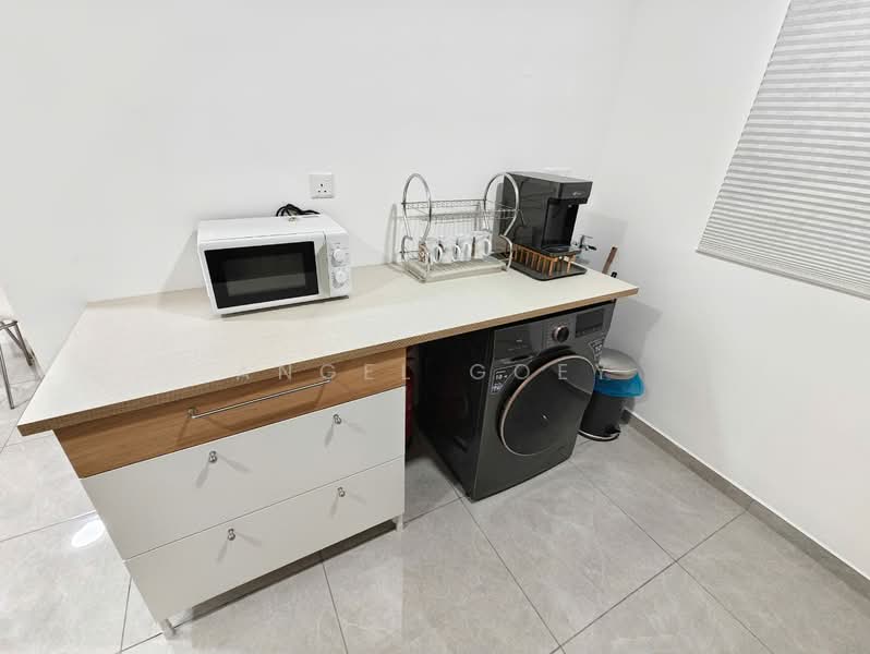 Service Residence for Rent at Savana @ Utropolis - Angel Goey - Kitchen - PropertyGuru.com.my