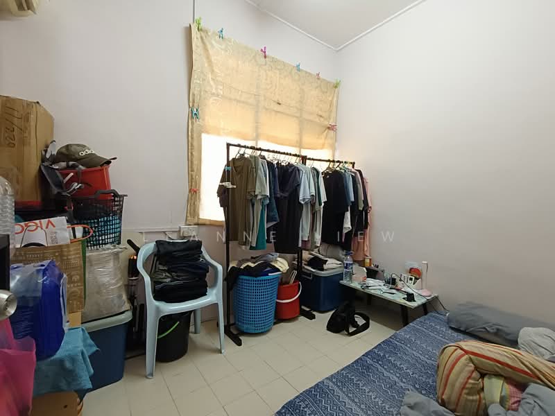 1-storey Terraced House for Sale in Taman Johor Jaya (Johor Bahru) - Leanne Liew - Bedroom - PropertyGuru.com.my