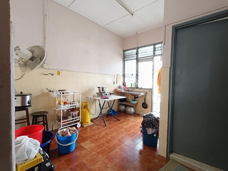 1-storey Terraced House for Sale in Taman Johor Jaya (Johor Bahru) - Leanne Liew - Kitchen - PropertyGuru.com.my
