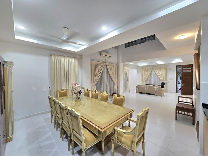 2.5-storey Terraced House for Sale in Presint 16 (Putrajaya) - Nazerene Kurung - Dining Room - PropertyGuru.com.my