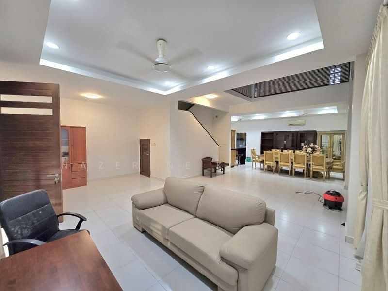 2.5-storey Terraced House for Sale in Presint 16 (Putrajaya) - Nazerene Kurung - Living Room - PropertyGuru.com.my
