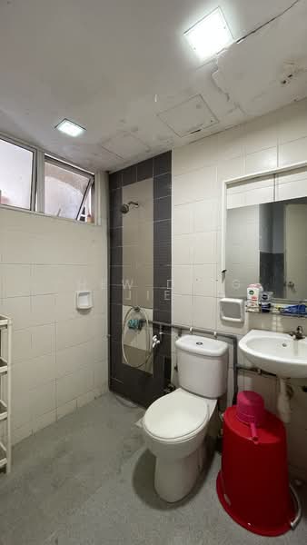 Banjaria Court untuk Untuk Dijual - RM 399,000, Mac 2026 - Bathroom - PropertyGuru.com.my