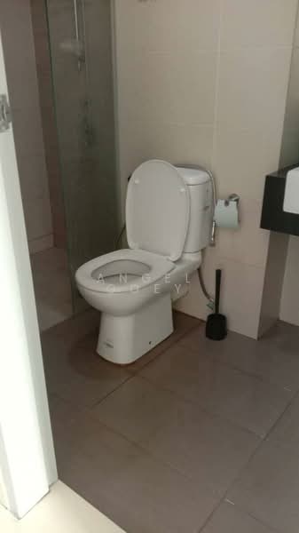 Condominium for Rent at Tropicana Bay Residences - Angel Goey - Bathroom - PropertyGuru.com.my