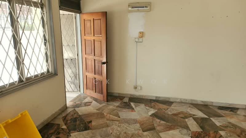 2-storey Terraced House for Sale in SS25 (Petaling Jaya) - Mick Kwok - Entrance - PropertyGuru.com.my