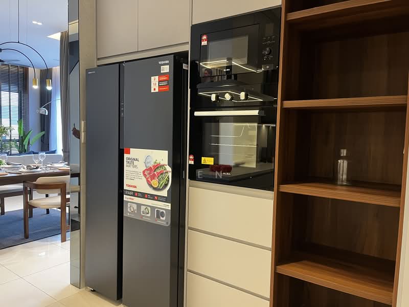 Cluster House for Sale in Alam Impian (Shah Alam) - Thien . - Kitchen - PropertyGuru.com.my