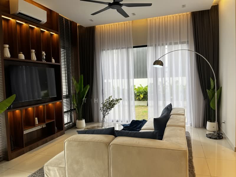 Cluster House for Sale in Alam Impian (Shah Alam) - Thien . - Living Room - PropertyGuru.com.my