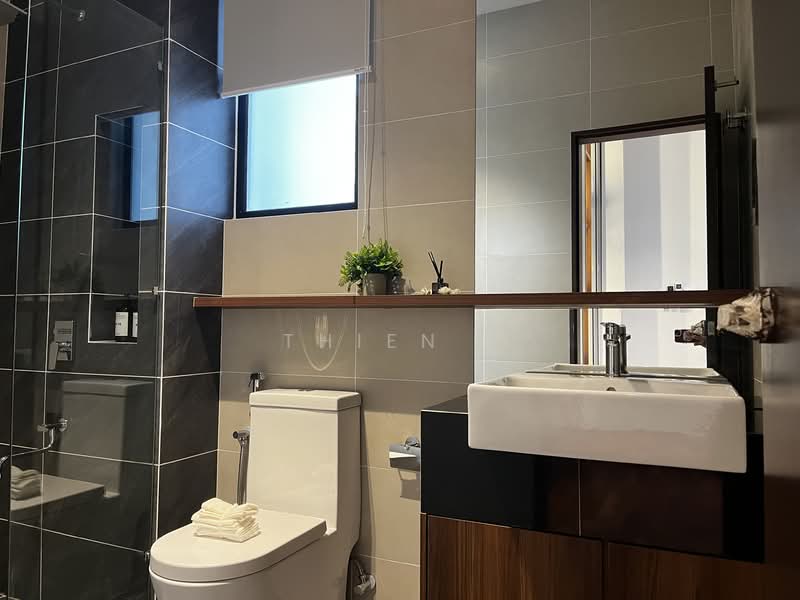 Cluster House for Sale in Alam Impian (Shah Alam) - Thien . - Bathroom - PropertyGuru.com.my
