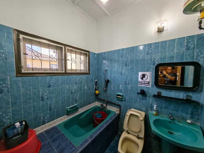 Bungalow for Sale in SS3 (Petaling Jaya) - Ivan Lee - Bathroom - PropertyGuru.com.my