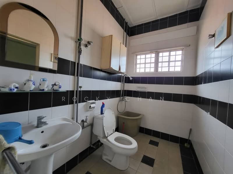 Bungalow for Sale in Rawang (Selangor) - Rocky Chan - PropertyGuru.com.my