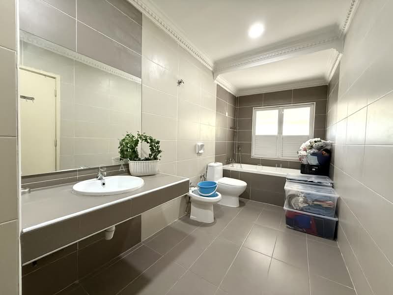 3-storey Terraced House for Sale in Shah Alam (Selangor) - GABRIEL GOH - Bathroom - PropertyGuru.com.my