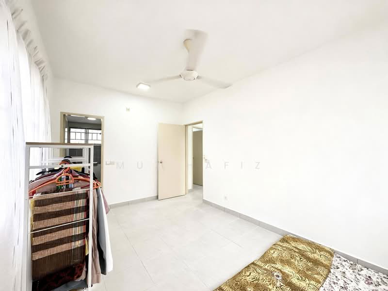 Apartment for Sale at Seri Intan Apartment - Muz Hafiz - Bedroom - PropertyGuru.com.my