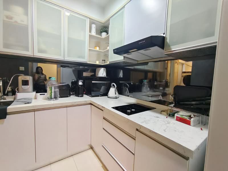 Service Residence for Sale at Tiara Mutiara / The Crown - Janice CC Tan - Kitchen - PropertyGuru.com.my