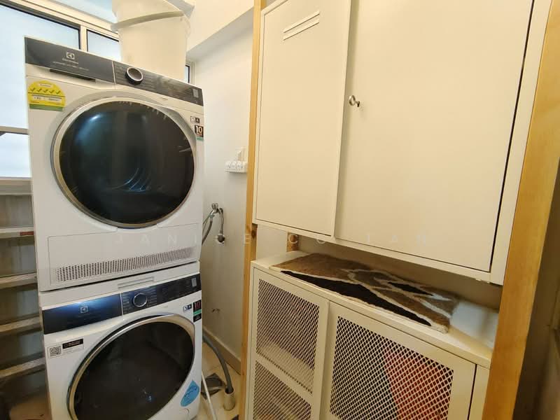 Service Residence for Sale at Tiara Mutiara / The Crown - Janice CC Tan - Interior - PropertyGuru.com.my