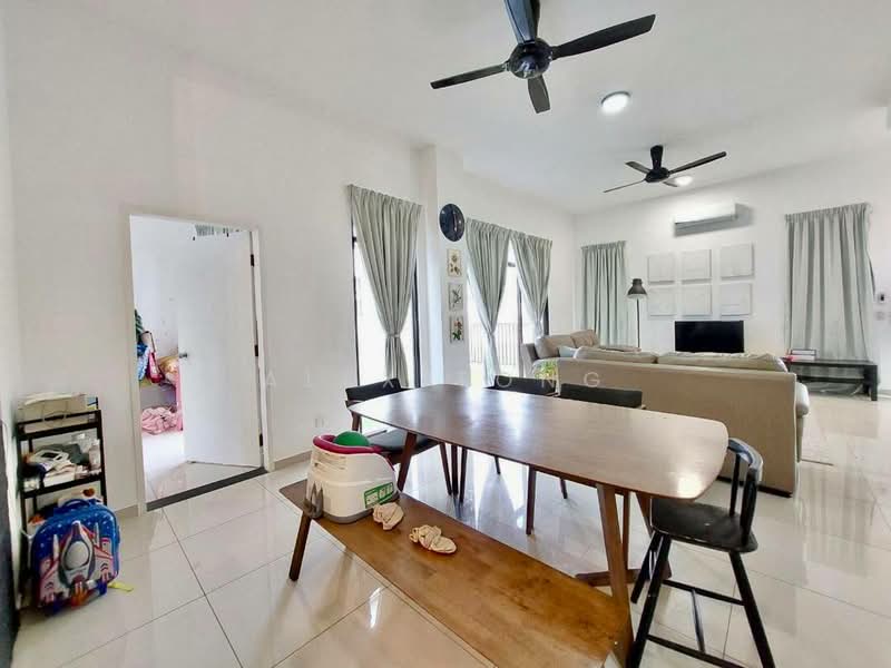 2-storey Terraced House for Rent in Shah Alam (Selangor) - Alex Tong - Living Room - PropertyGuru.com.my