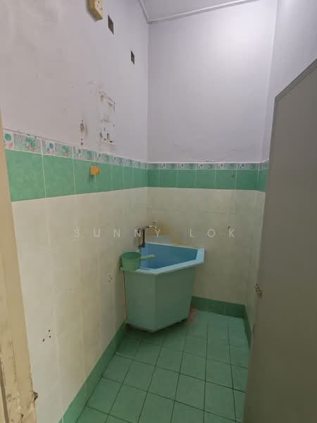 1-storey Terraced House for Sale in Taman Sentosa (Bukit Mertajam) - Sunny Lok - Bathroom - PropertyGuru.com.my