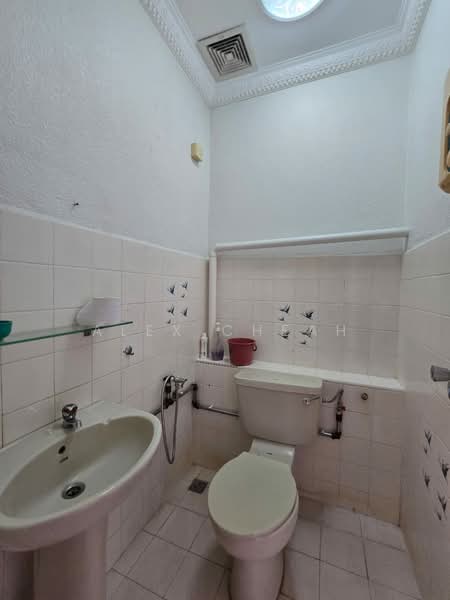 Terraced House for Sale in Gelugor (Penang) - Alex Cheah - Bathroom - PropertyGuru.com.my