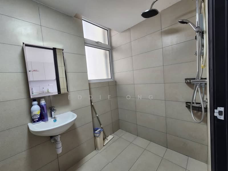 Service Residence for Rent at Vista Tiara (MBW Bay) - Eddie Ong - Bathroom - PropertyGuru.com.my