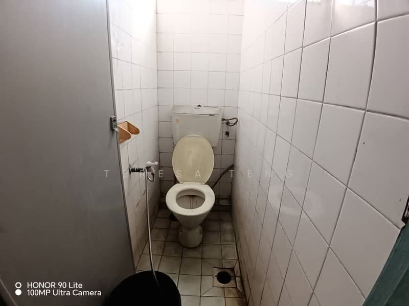 Factory for Rent in Shah Alam (Selangor) - Teresa Teng - Bathroom - PropertyGuru.com.my