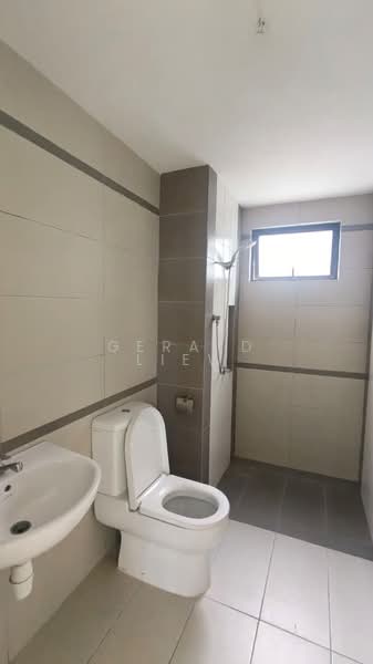 Kondominium untuk Dijual di The Z Residence - Gerald Liew - Bathroom - PropertyGuru.com.my