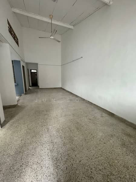 1-storey Terraced House for Sale in Taman Pelangi (Johor Bahru) - Jun Song - Interior - PropertyGuru.com.my
