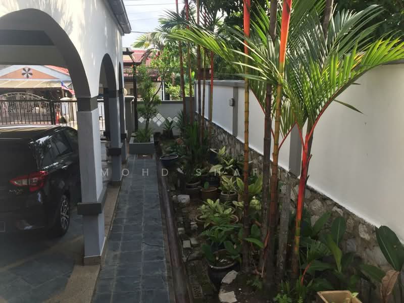 Semi-Detached House for Sale in Petaling Jaya (Selangor) - Mohd Shafik - Exterior - PropertyGuru.com.my