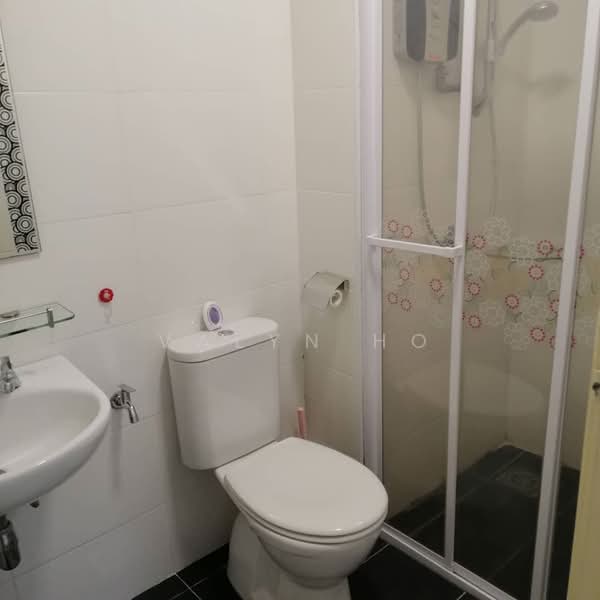 Service Residence for Sale at The Place @ Cyberjaya - Valyn Ho - Bathroom - PropertyGuru.com.my