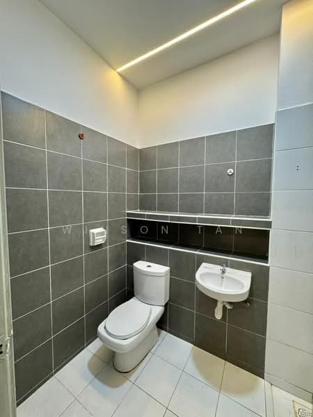 2-storey Terraced House for Sale in Setia Eco Gardens (Gelang Patah) - Winson Tan - Bathroom - PropertyGuru.com.my