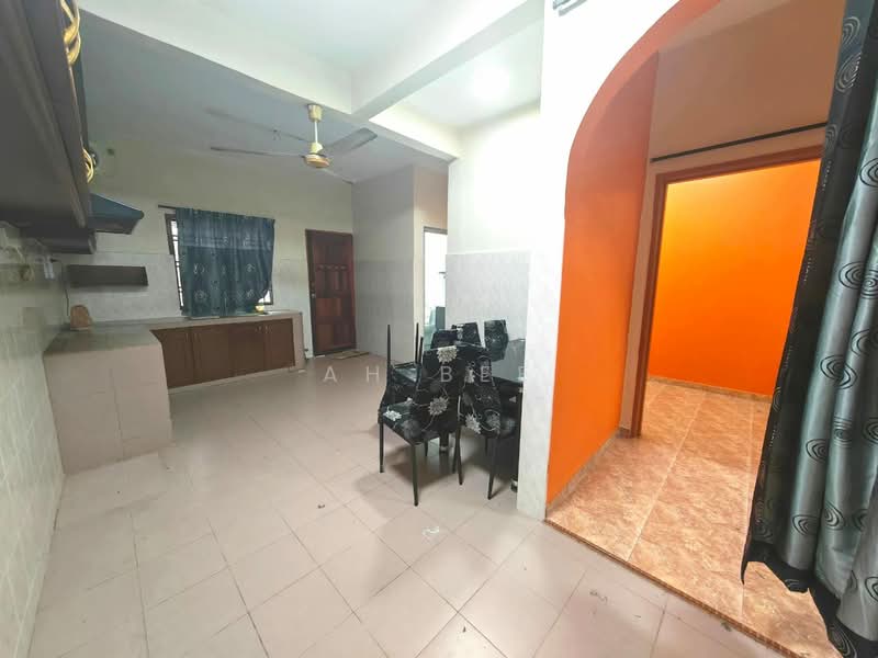 2-storey Terraced House for Sale in Bukit Indah (Iskandar Puteri (Nusajaya)) - Ah Bee - Kitchen - PropertyGuru.com.my