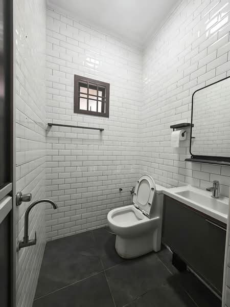 2-storey Terraced House for Sale in Bukit Indah (Iskandar Puteri (Nusajaya)) - Ah Bee - Bathroom - PropertyGuru.com.my