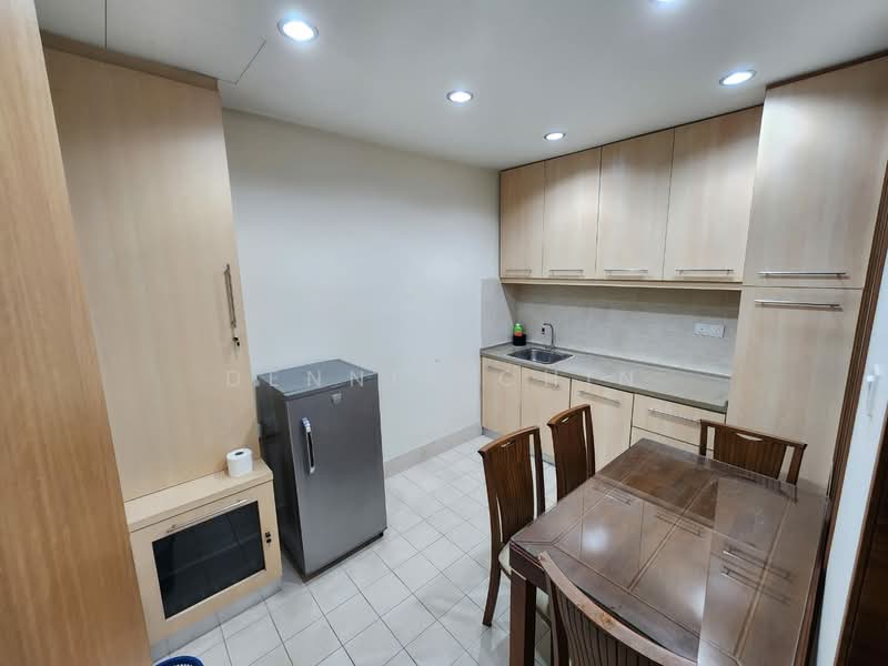 Office for Rent in KLCC (KL City Centre) - Dennix Chin - Kitchen - PropertyGuru.com.my