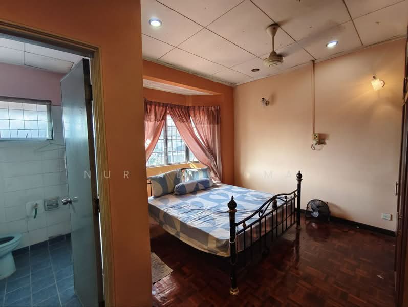 2-storey Terraced House for Sale in Subang Jaya (Selangor) - Nur Alia Omar - Bedroom - PropertyGuru.com.my