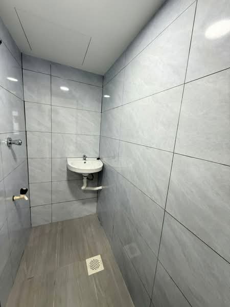 Rumah Pangsa Permas Jaya untuk Untuk Dijual - RM 228,000, Feb 2026 - Bathroom - PropertyGuru.com.my