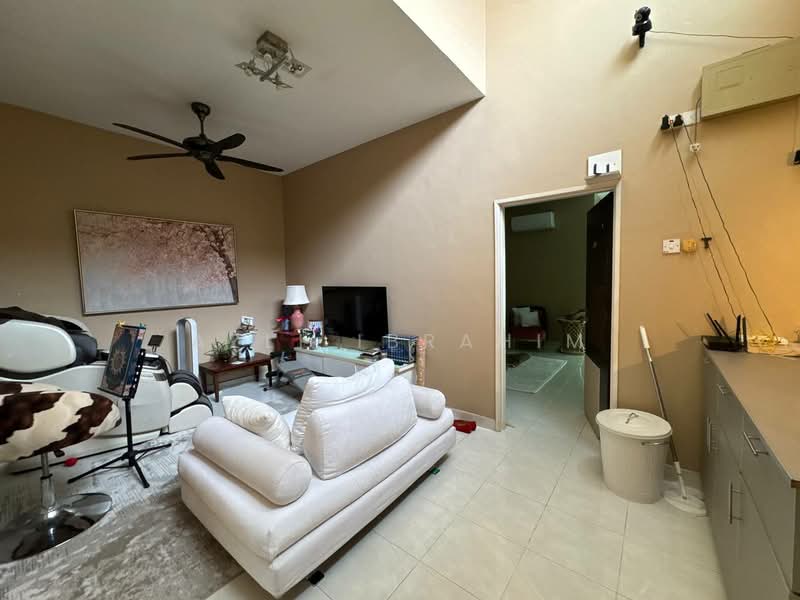 Sutera Damansara Ria untuk Untuk Dijual - RM 918,000, Feb 2026 - Living Room - PropertyGuru.com.my