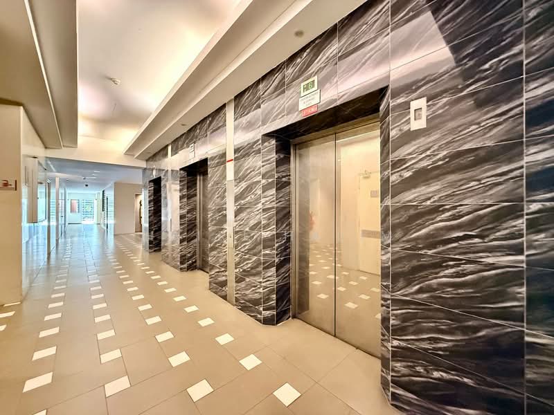 Condominium for Sale at Royal Domain Sri Putramas 2 - Hairi Halim - Corridor - PropertyGuru.com.my